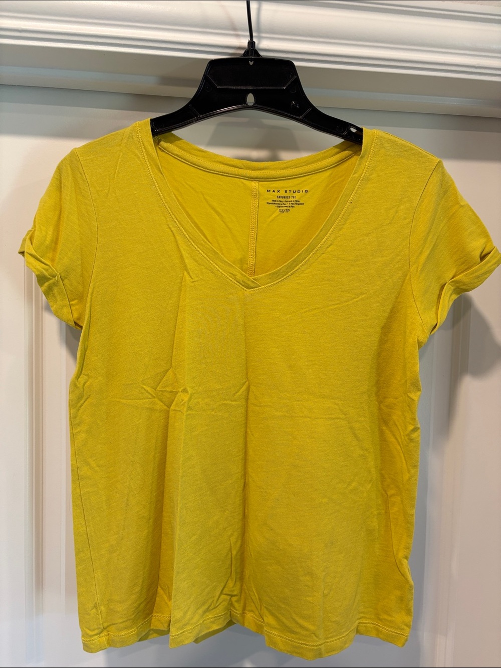 Max Studio Yellow V-Neck Short Sleeve Tee
